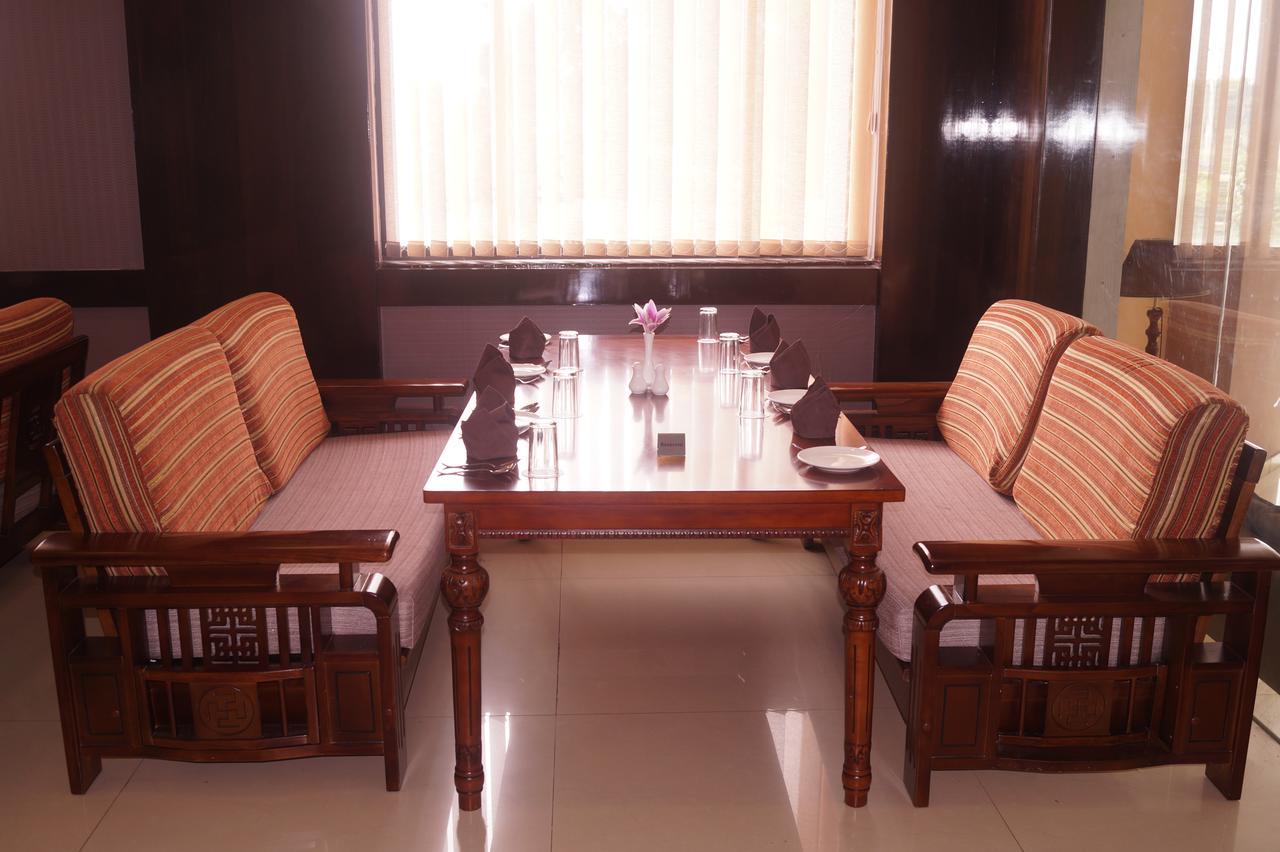 Kamlesh Continental Hotel Angul Exterior foto