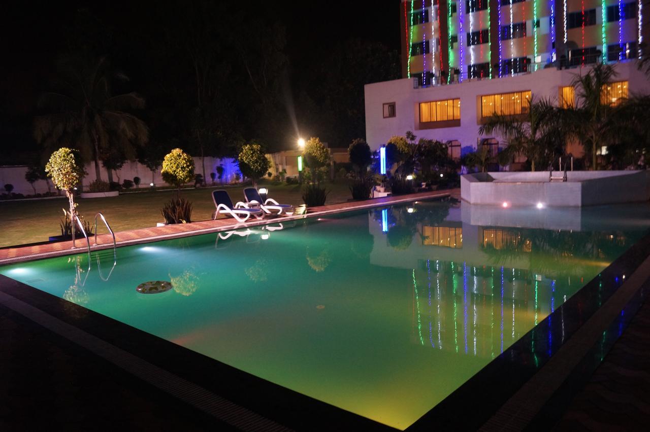 Kamlesh Continental Hotel Angul Exterior foto